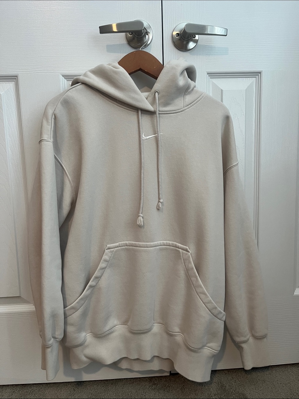 Nike Women’s Phoenix Fleece Oversized Pullover Hoodie